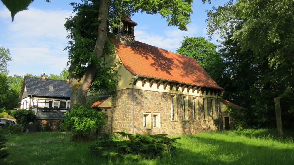 neuglobsow kirche sommer